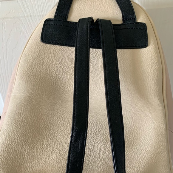 Mini back pack - Picture 4 of 7